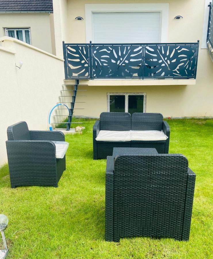 Grand T1 Moderne Jardin Pres De Cdg Apartman Le Thillay Kültér fotó